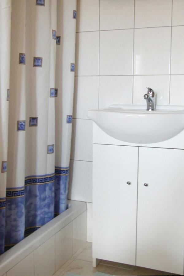Studio Palit 3195C Kültér fotó